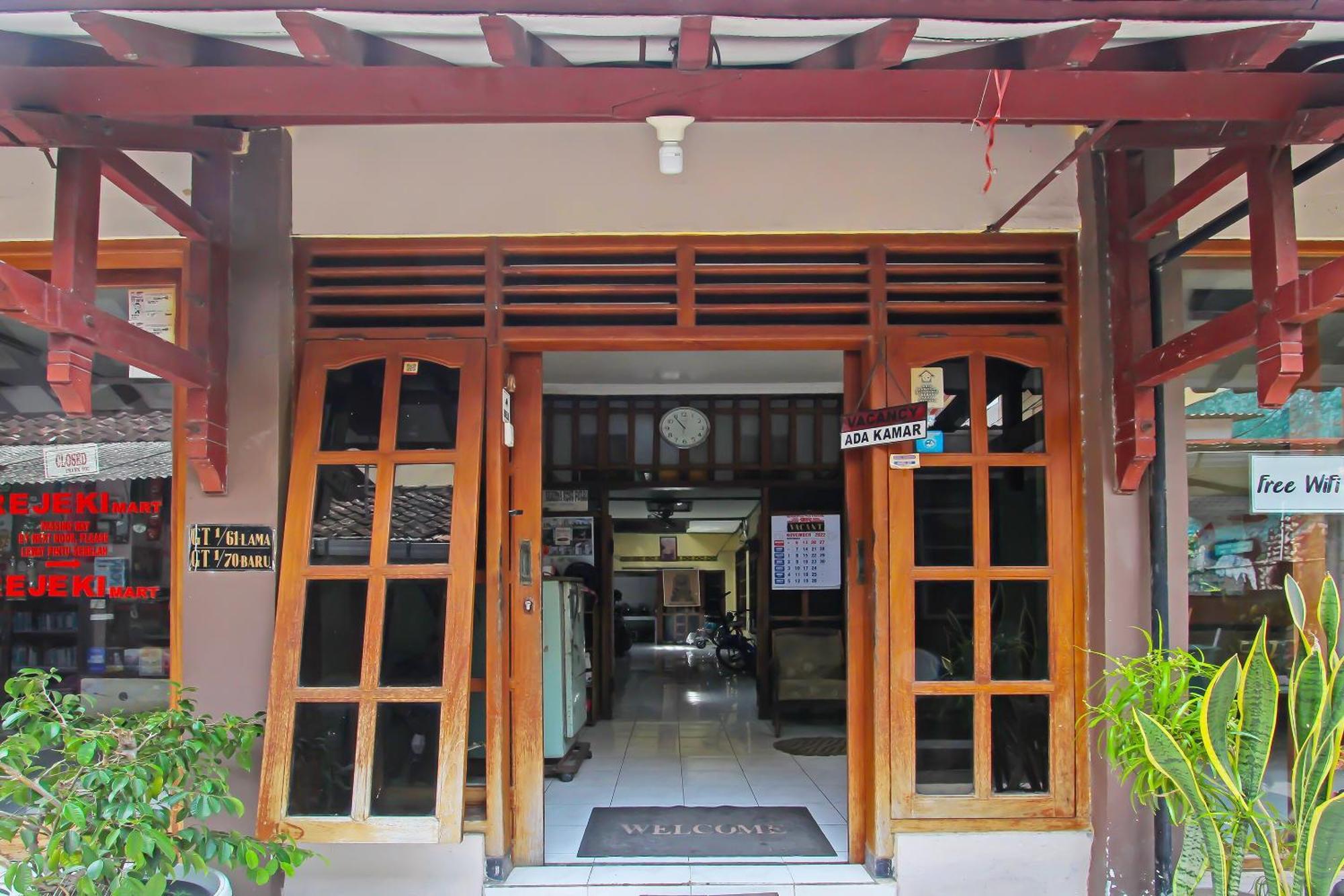 Rejeki Homestay Syariah Malioboro RedPartner Yogyakarta Bagian luar foto